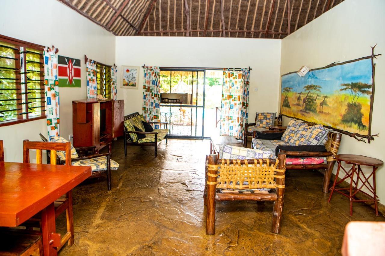 Oasis Diani Beach Villas מראה חיצוני תמונה